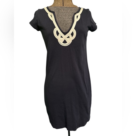 Lilly Pulitzer Dresses & Skirts - Lilly Pulitzer Deep Blue Cotton dress